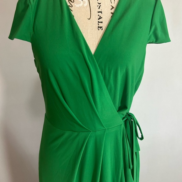 Jessica Howard Vibrant Green Midi Dress. Size 8. Zip back. - Picture 2 of 11